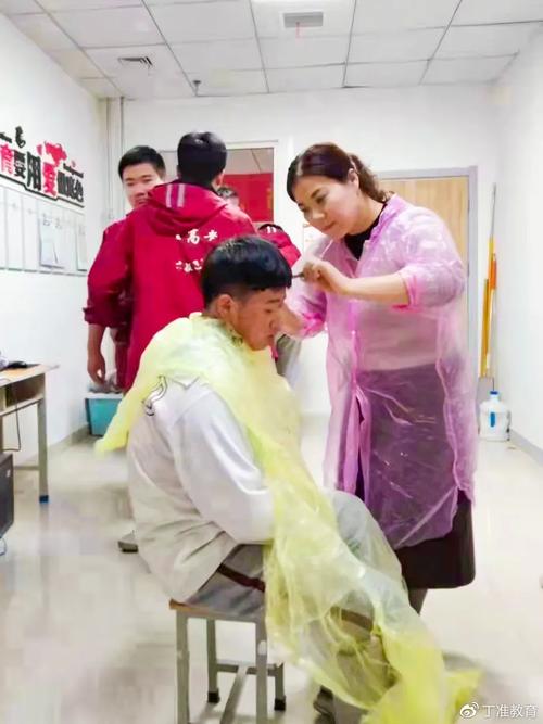 在丁准 以海底捞式服务为教育机构打造卓越后勤管理